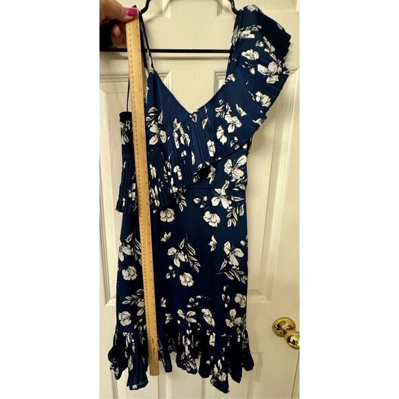 NWOT Lucy Paris Dark Blue Floral Dress Asymmetric Pleated Sleeve Lined Dress S - Picture 6 of 9